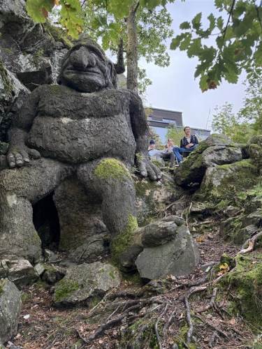 Spente 10.klassinger klare til å ta imot første gruppe.